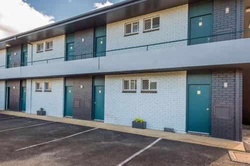 Comfort Inn All Seasons - Property Overview and Location