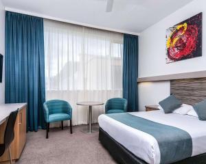Comfort Inn Regal Park - Hotel Overview