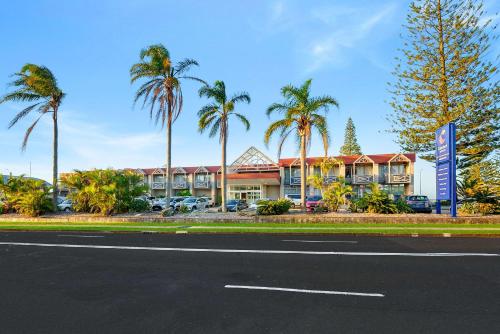 Comfort Resort Waters Edge - Geographical Location