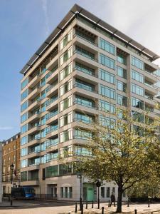 COMO Metropolitan London - Excellent Location and Surroundings