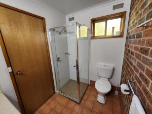 Country Roads Motor Inn Naracoorte - Location and Accessibility