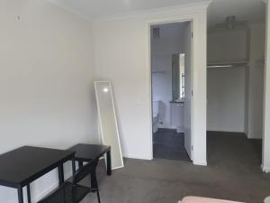 Cozy Value Comfy Budget Rooms ! Kick Back N Relax - Property Overview