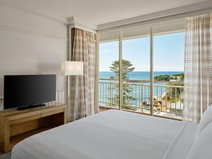 Crowne Plaza Terrigal Pacific, an IHG Hotel - Location and Accessibility