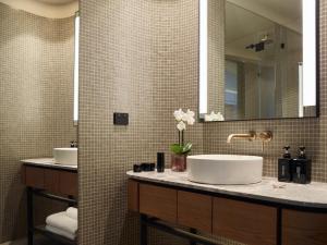 Crystalbrook Kingsley - Hotel Location and Proximity