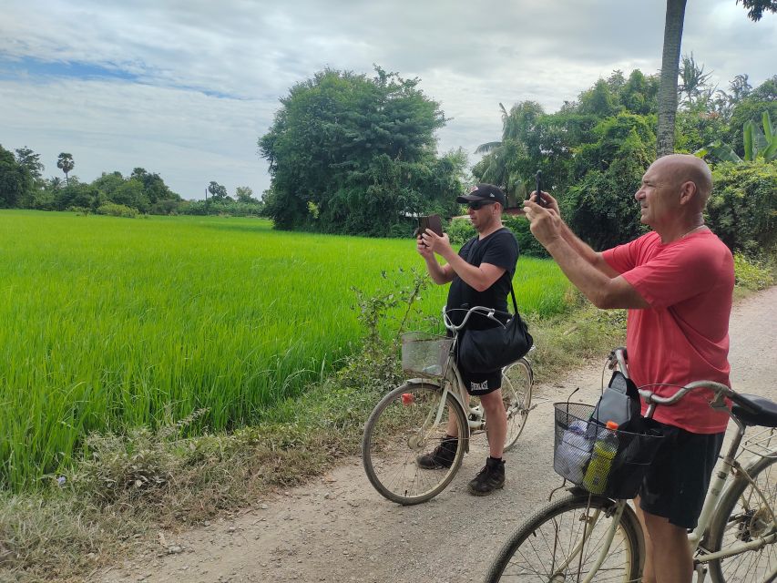Cycling Around the Village and Countryside-Half Day Morning