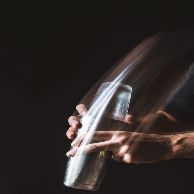 Da Nang: Cocktail Making Class & Experience