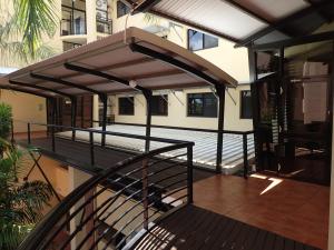 Darwin Deluxe Apartments Review