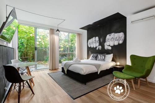 Davis Avenue Apartments - Property Overview