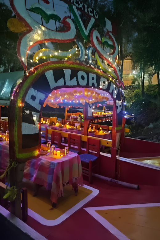 Day of the Dead in Mexico City: Mexican Dinner and Fiesta in Xochimilco - Tour Overview and Details