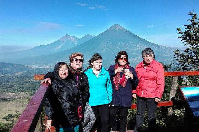 Day Tour to Pacaya Volcano From Antigua Guatemala on Private Vehicle
