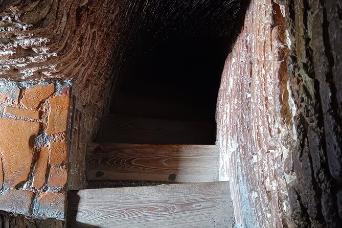 Day Trip to Burana Tower Plus Hiking to Waterfall and Hot Springs of Issyk-Ata - Exploring the Burana Tower