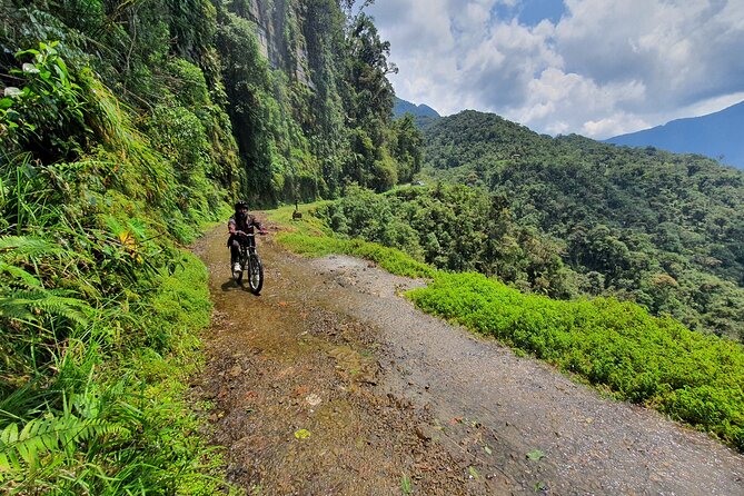 Death Road by Bike and Zip Line - Tour Details and Itinerary