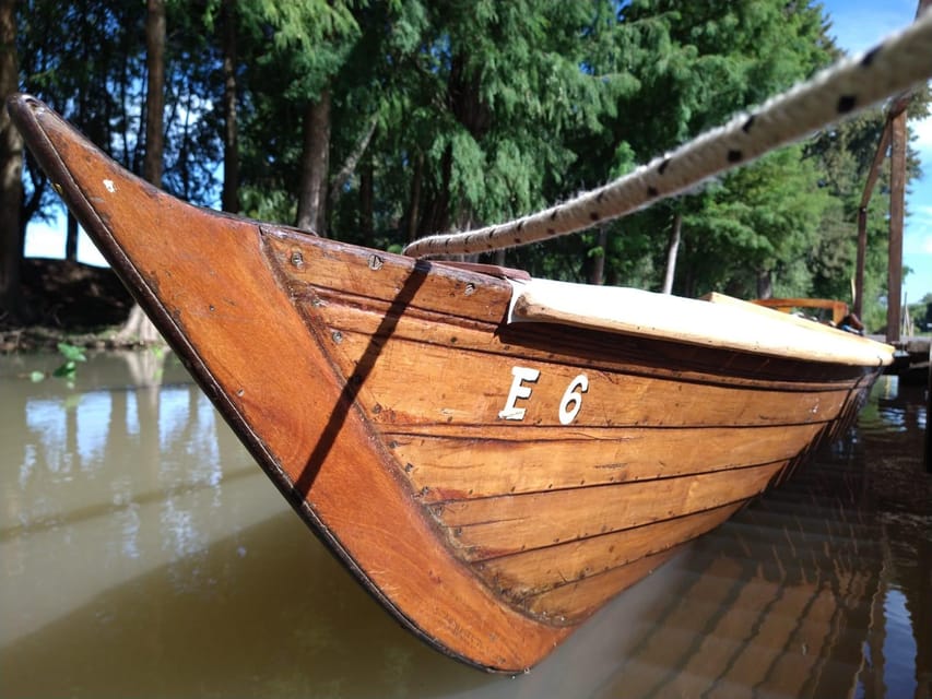 Delta Rivers in Tigre: Rowing Boat Tours