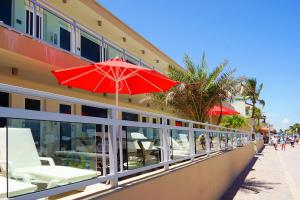 Diane Oceanfront Suites - Captivating Coastal Location