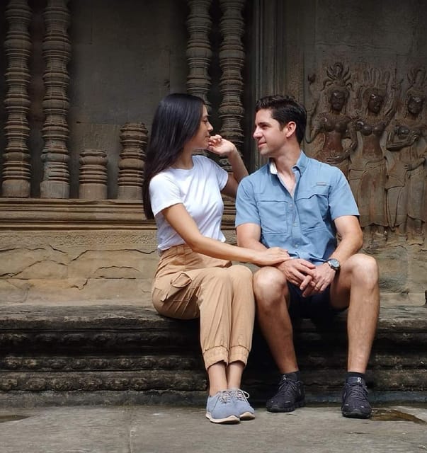 Discover Angkor Wat Sunrise Tour via Tuk Tuk & Breakfast