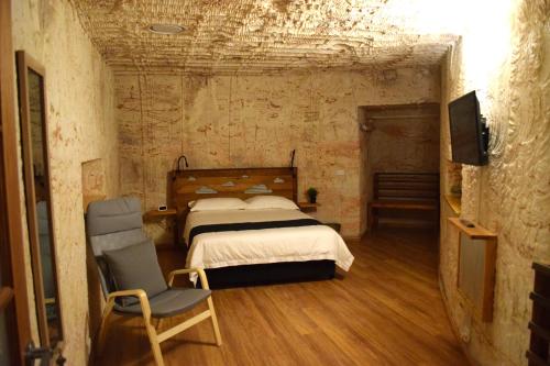 Dug Out B&B - Property Overview