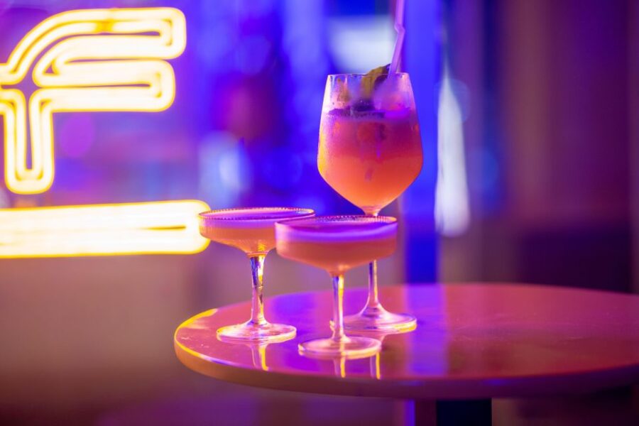 ⭐ Makati Bar Hopping and Pub Crawl Tour With Venus ⭐