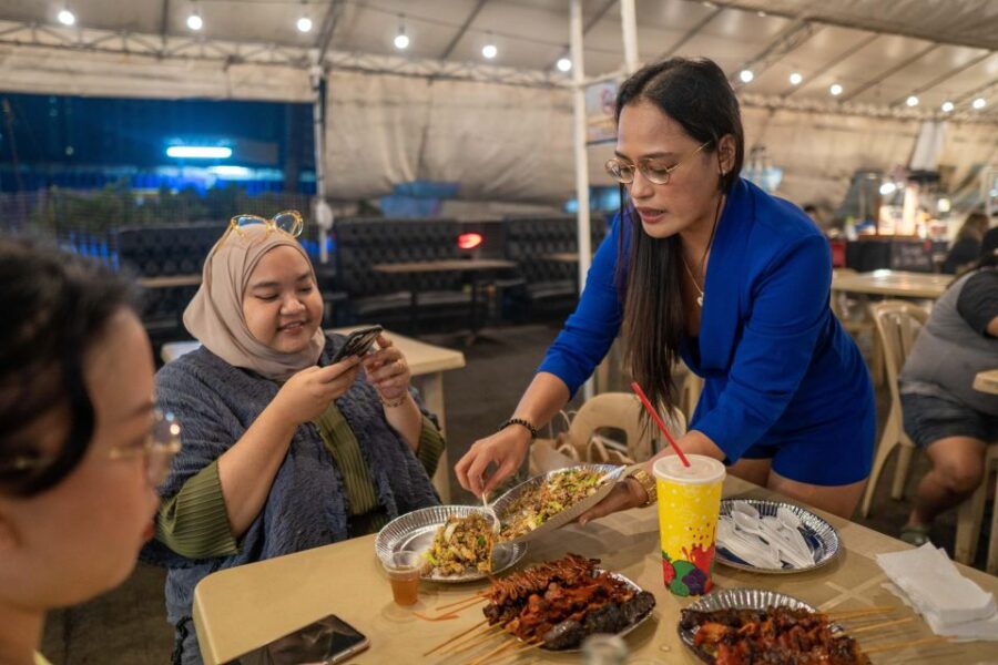⭐ Makati Filipino Street Food With Venus ⭐