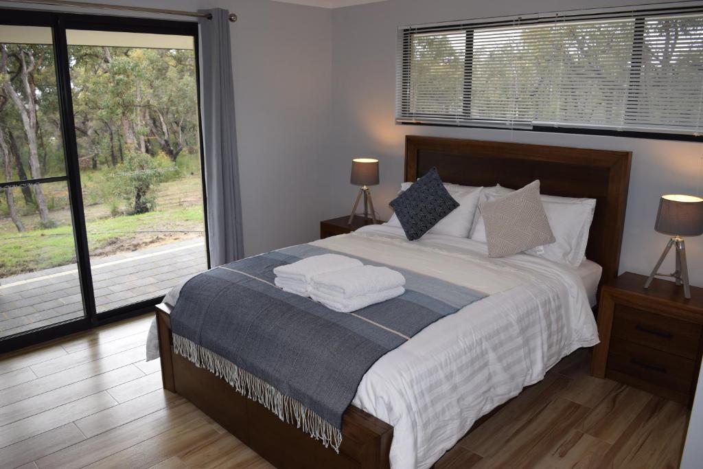 Eagle Bay House Review