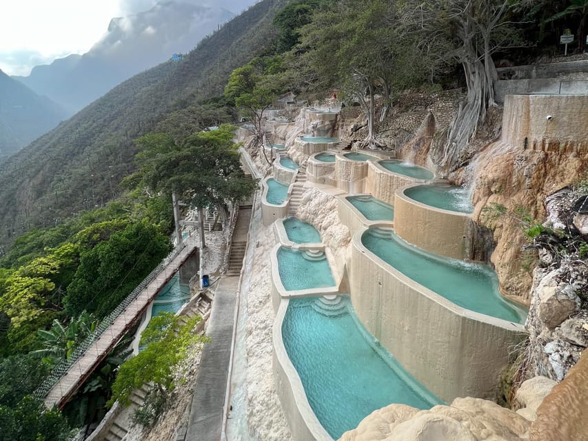 Early Tour & Avoid Crowds Tolantongo Hotsprings
