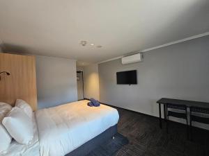 Econo Lodge Rivervale - Convenient Location