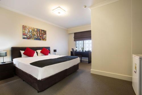 Enfield Hotel - Hotel Overview