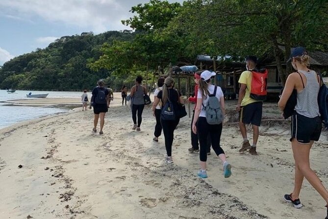 Excursion and Hike to Pico Pão De Açúcar by PARATY TOURS