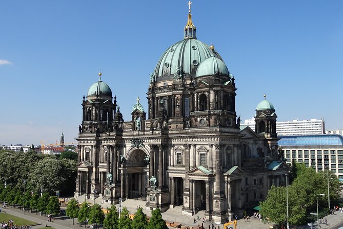 Explore Berlin History and Highlights Sightseeing Tour