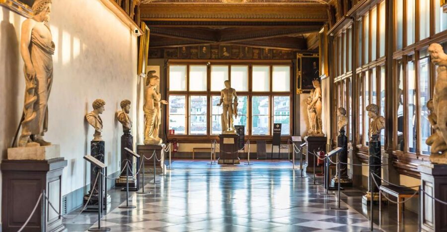 Explore Florence's Uffizi: Art, History & Panoramic Views