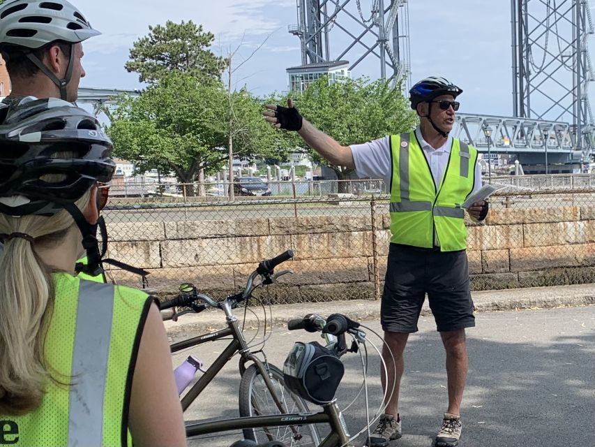 Explore the Islands & Harbor Guided Bike Tour 2-2.5 Hrs.