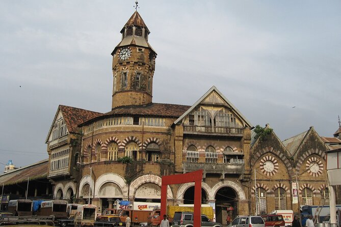 Explore the New Colorful Places in Mumbai Market Tour
