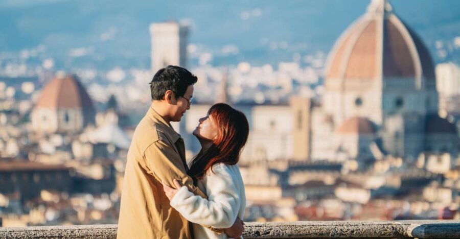 Florence: Private Photoshoot at Piazzale Michelangelo