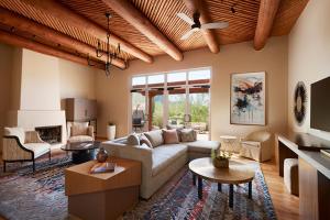 Four Seasons Resort Scottsdale at Troon North - Location and Accessibility