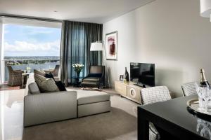Fraser Suites Perth - Property Details