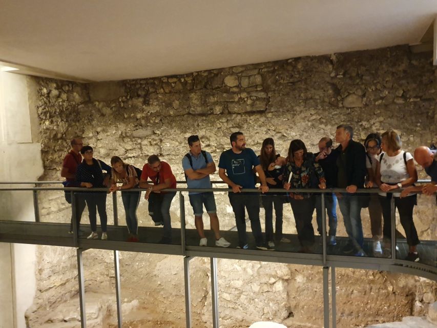 From Cagliari: Tour to the Nuraghe of Barumini & Casa Zapata