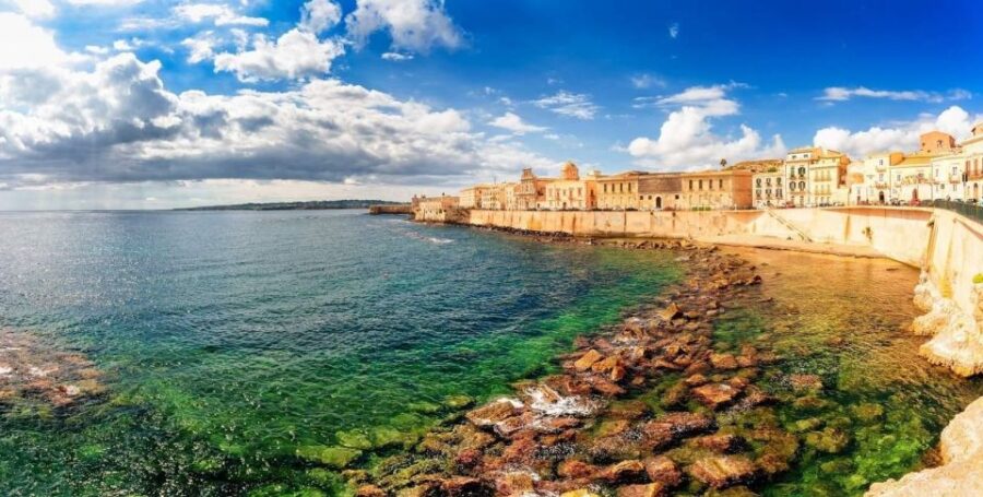 From Catania: Siracusa, Ortigia, Noto Audio-Guided Tour