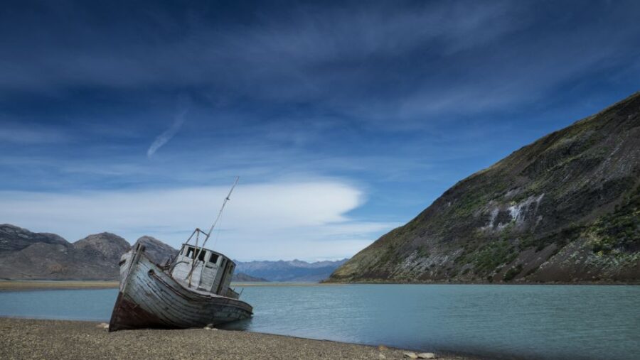 From El Calafate: Argentino Lake and 4WD Discovery Tour