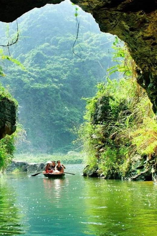 From Ha Noi: Ninh Binh Hoa Lu, Tam Coc/Hang Mua and Mua Cave