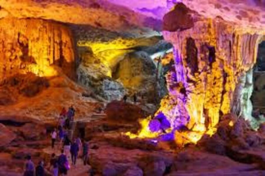 From Hanoi: Ha Long Bay Day Trip Tour