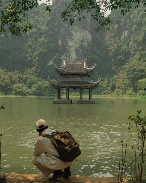 From Hanoi: Hoa Lu – Trang An – Mua Cave Day Trip