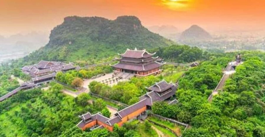 From Hanoi: Hoa Lu, Trang An, Mua Cave With Buffet Lunch
