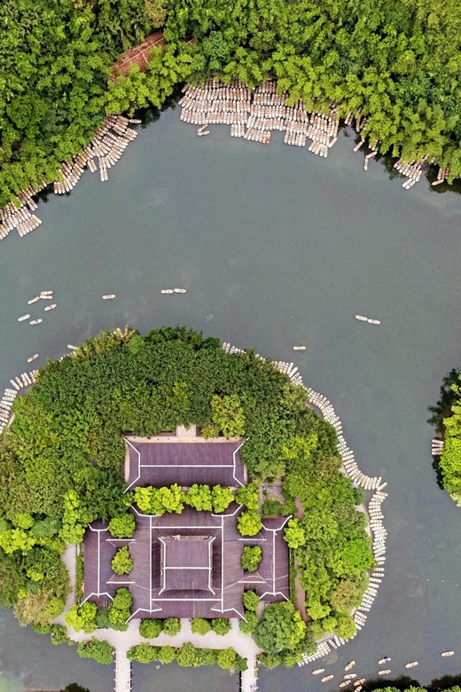 From Hanoi: Mua Cave, Trang An and Hoa Lu Day Trip