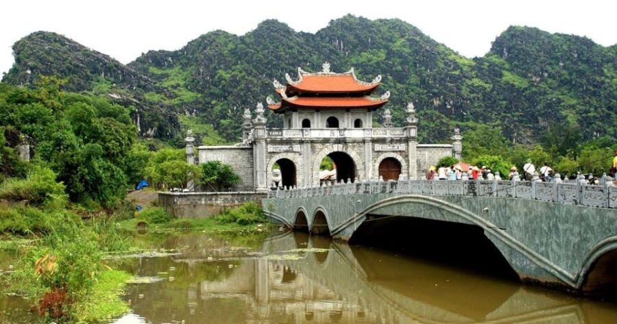 From Hanoi: Ninh Binh and Trang an Day Trip With Buffet …