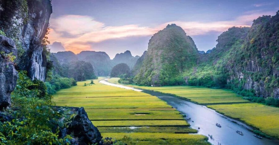 From Hanoi: Ninh Binh Day Trip ( Hoa Lu- Tam Coc- Mua Cave )