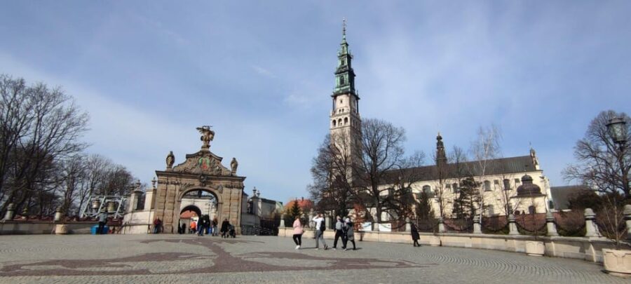 From Krakow: Black Madonna Sanctuary of Częstochowa Day Tour