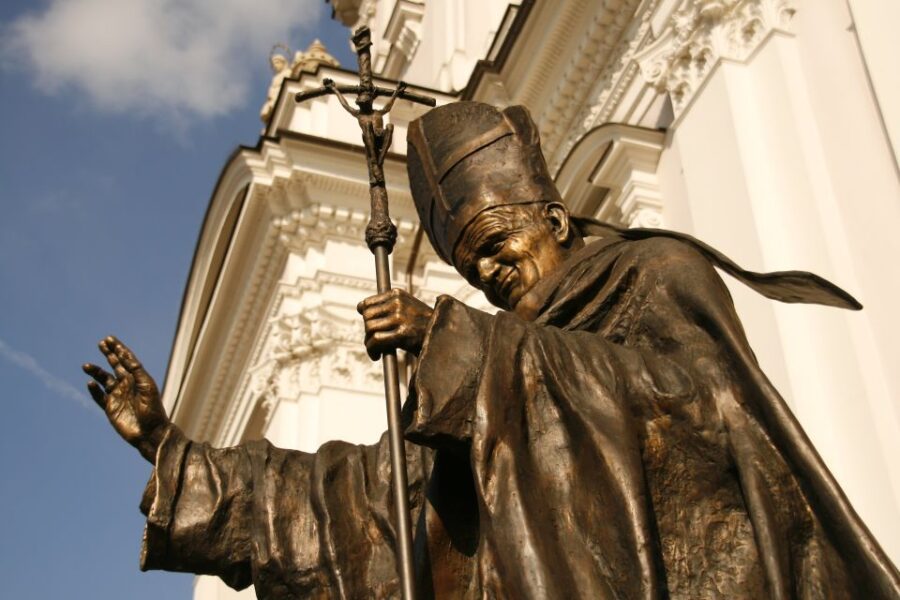From Krakow: Wadowice and Kalwaria Zebrzydowska Tour