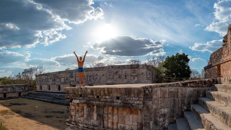 From Mérida: Uxmal, Typical Lunch and Cenotes With a Local