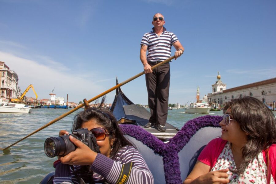 From Milan: Day Trip to Venice With Guided City Tour
