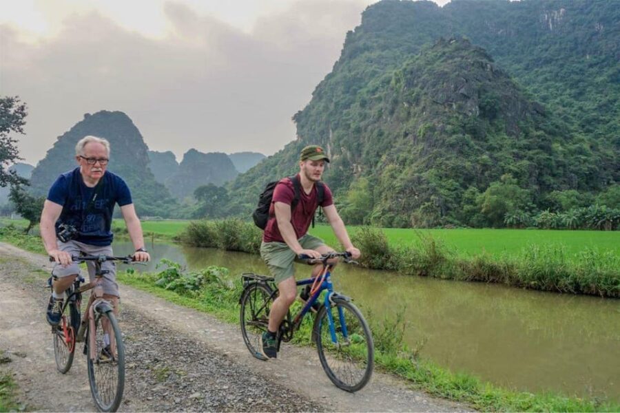 From Ninh Binh: Hoa Lu - Tam Coc - Cycling - Mua Cave