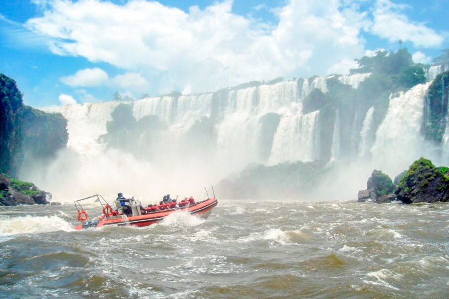 From Puerto Iguazu: Argentinian Iguazu Falls With Boat Ride
